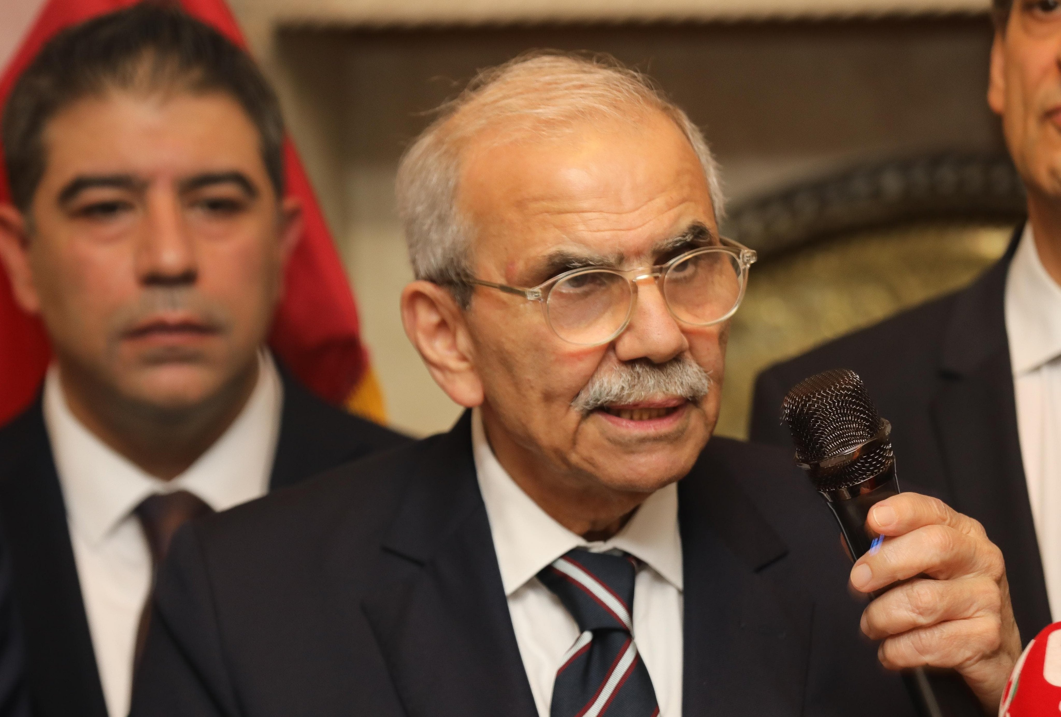 الدعم مشروط بحصر السلاح والإصلاح...سلام يحشد الدعم الدولي من نيويورك: لا جيشين ولا قرارين